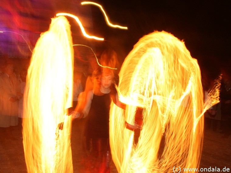 Feuerartistin aus Berlin