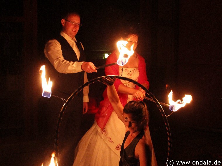 Feuertänzerin aus Dresden