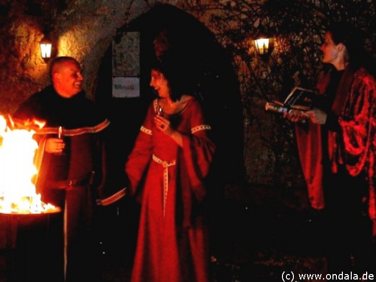 Feuertänzerin aus Dresden