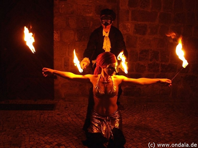 Feuerkünstler aus Halle