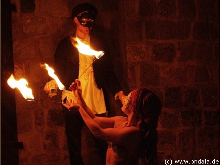 Feuerkünstler aus Halle