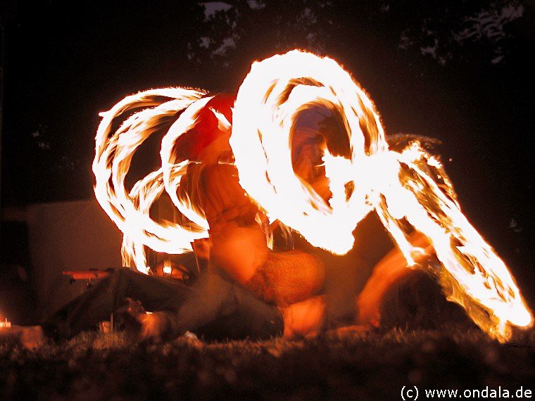 Feuerkünstler aus Halle
