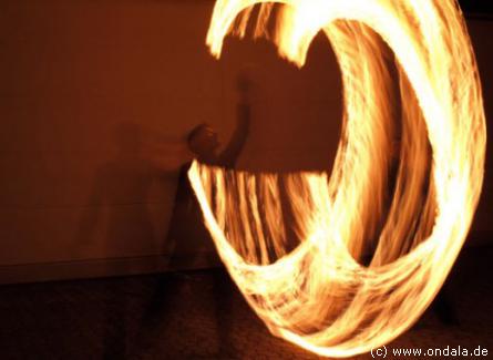 Feuerkünstlerinnen aus Hildesheim