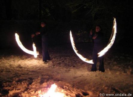 Feuerkünstlerinnen aus Hildesheim