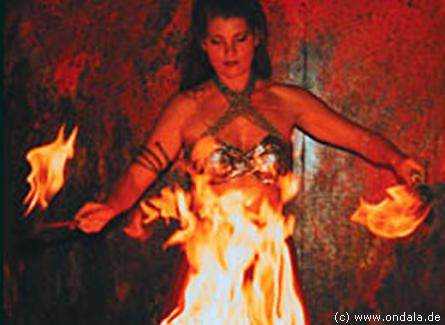 Schlangentänzerin aus Dresden