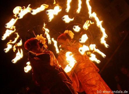 Feuerkünstlerinnen aus Chemnitz