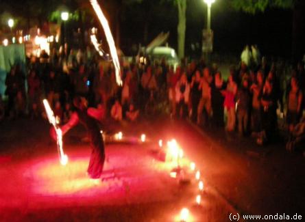 Feuerjongleur aus Halle
