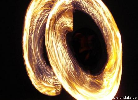 Feuerjongleur aus Halle