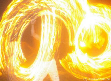 Feuershow aus Neubrandenburg Feuershow aus Neubrandenburg