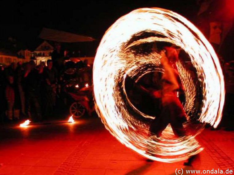 Feuerkünstlerinnen aus Mainz